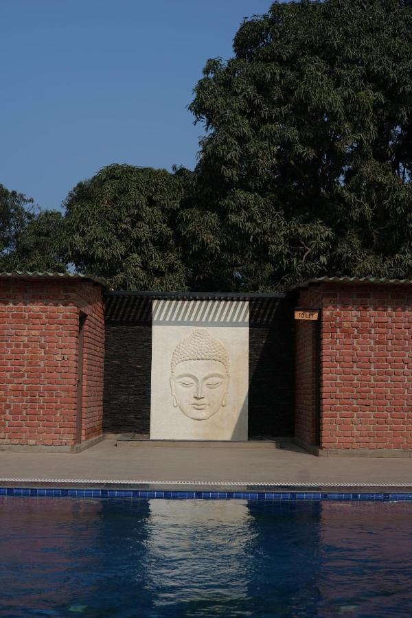 Mango Tree Resorts Siyana Exterior foto