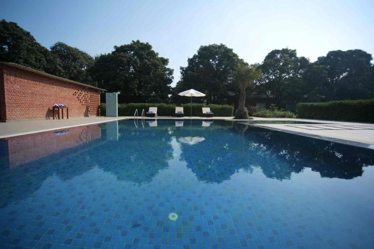 Mango Tree Resorts Siyana Exterior foto